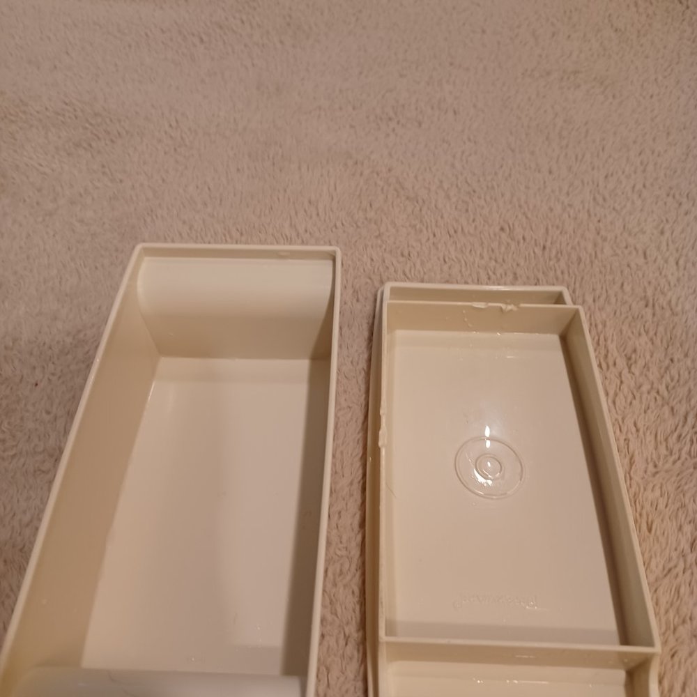 Tupperware Butter Dish - Picture 6 of 7